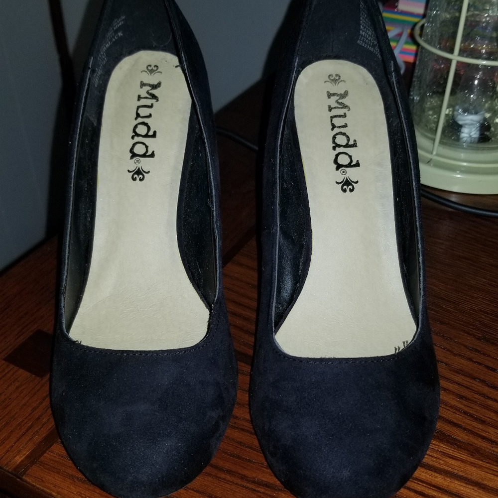Mudd Black Heels Size 7.5